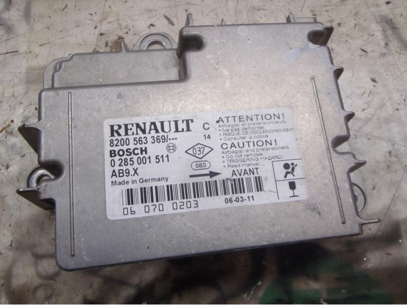 Recambio de centralita airbag para renault clio iii confort dynamique referencia OEM IAM   