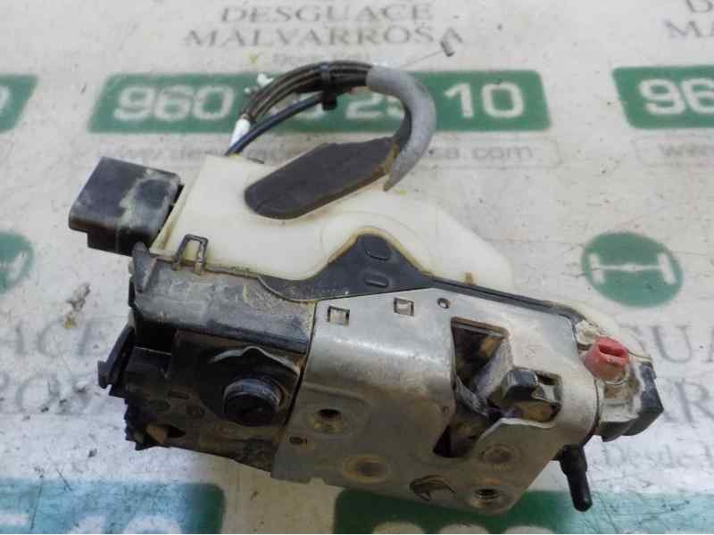 Recambio de cerradura puerta trasera derecha para peugeot 208 active referencia OEM IAM 9812501180  