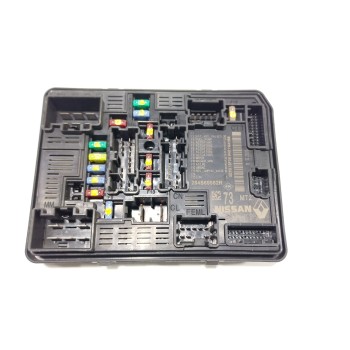 CAJA RELES / FUSIBLES 284B69582R 