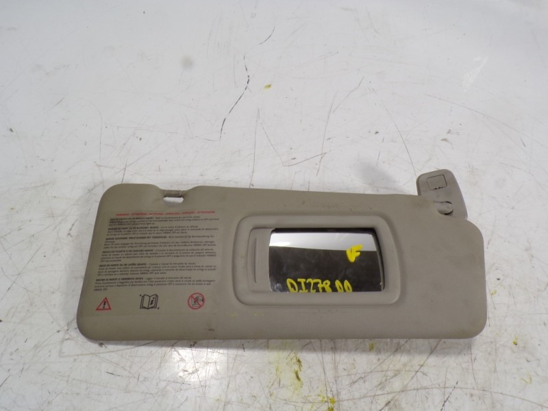 Recambio de parasol derecho para renault megane iii berlina 5 p 1.5 dci diesel fap referencia OEM IAM 964007324R  