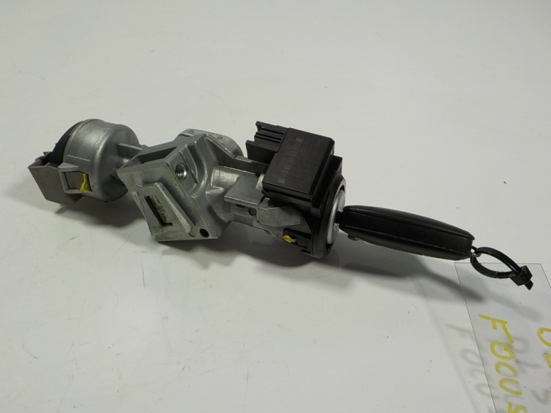Recambio de antirrobo para ford focus lim. (cb8) 1.6 tdci cat referencia OEM IAM 1681167 3M513F880AE 