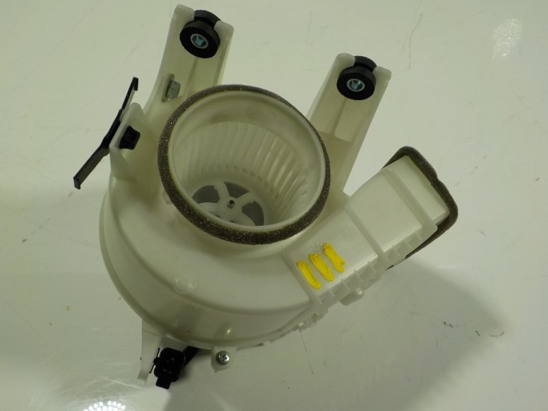 Recambio de motor calefaccion para lexus nx 300h 2wd referencia OEM IAM G923048080 G923048080 