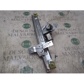 ELEVALUNAS DELANTERO DERECHO 