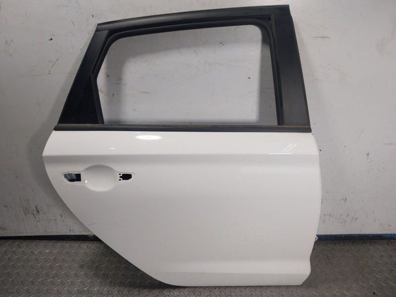 Recambio de puerta trasera derecha para hyundai i30 (pde, pd, pden) 2.0 n referencia OEM IAM 77004G4000  