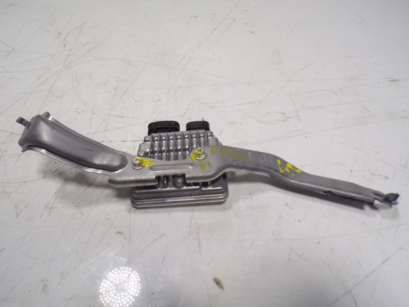 Recambio de modulo electronico para toyota rav4 hybrid 4x2 advance referencia OEM IAM  8957148010 1F031908