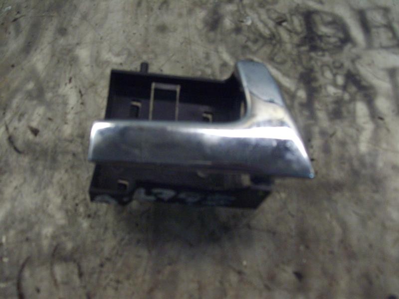 Recambio de maneta interior delantera derecha para volkswagen polo berlina (6n2) trendline referencia OEM IAM   