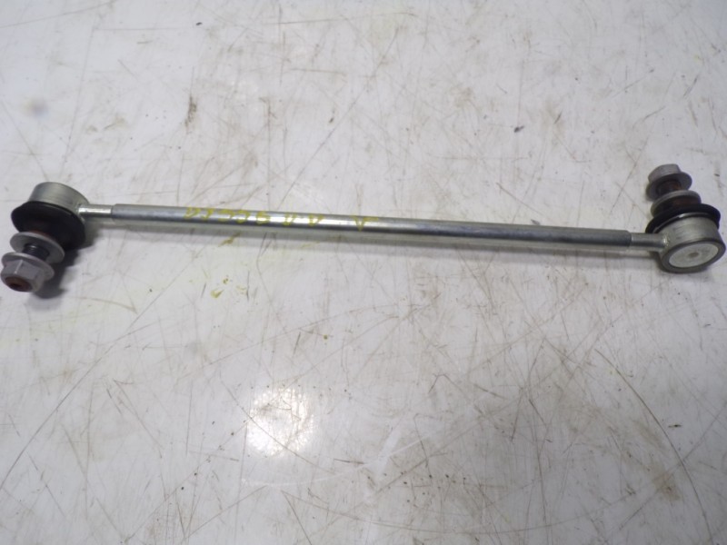 Recambio de tirante delantero derecho para lexus nx 300h 2wd referencia OEM IAM 4882042030  