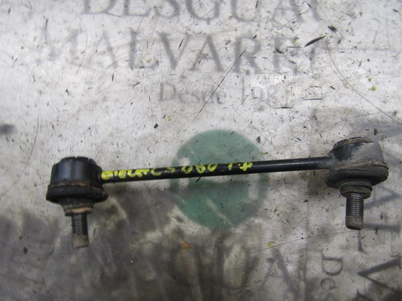 Recambio de bieleta estabilizadora trasera derecha para kia carens (un) ex i referencia OEM IAM 555301D000  