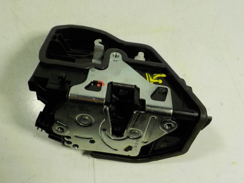 Recambio de cerradura puerta trasera derecha para bmw serie 3 lim. (f30) 318d referencia OEM IAM 51227229460 7229460 