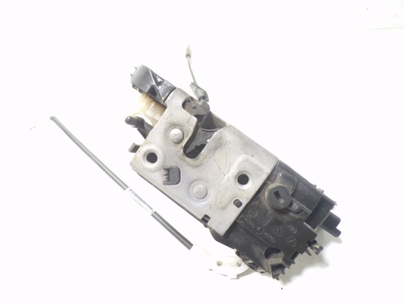 Recambio de cerradura puerta delantera izquierda para peugeot 208 1.4 hdi fap referencia OEM IAM 9688080080  