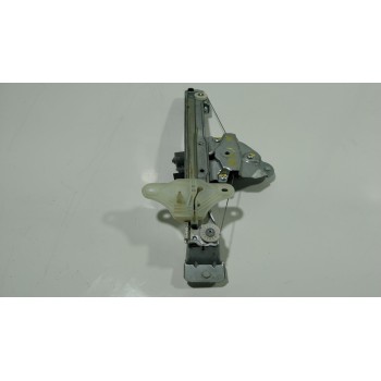 ELEVALUNAS TRASERO DERECHO 827201313R 