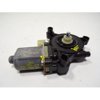 MOTOR ELEVALUNAS DELANTERO IZQUIERDO 5Q0959801C 5Q0959801C 