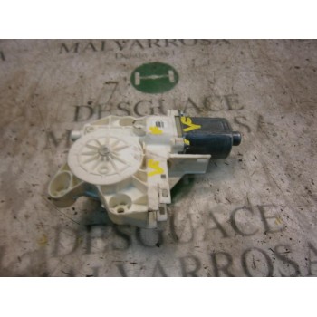 MOTOR ELEVALUNAS DELANTERO DERECHO 