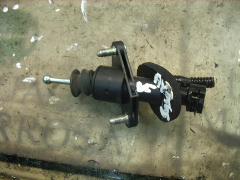 Recambio de bomba embrague para opel corsa c comfort referencia OEM IAM   