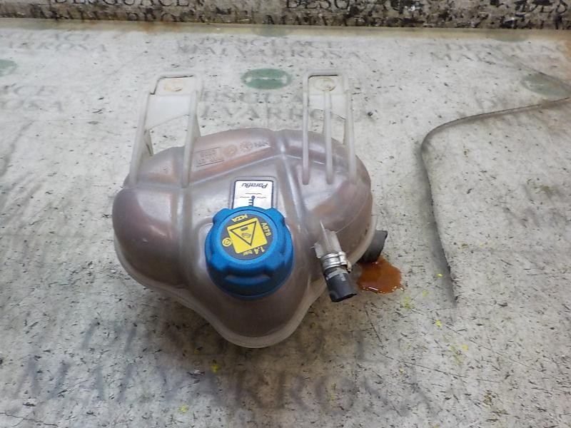 Recambio de deposito expansion para fiat grande punto (199) 1.4 cat referencia OEM IAM 55700508  