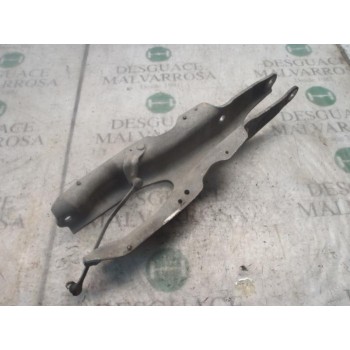 BRAZO SUSPENSION INFERIOR TRASERO DERECHO A2203521102 