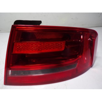 PILOTO TRASERO DERECHO 8K5945096D 009686061592 