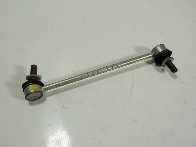 Recambio de tirante delantero derecho para toyota rav4 hybrid 4x2 advance referencia OEM IAM 4882042040  