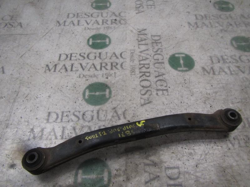 Recambio de brazo suspension superior trasero izquierdo para kia cee´´d emotion referencia OEM IAM 551001H000  