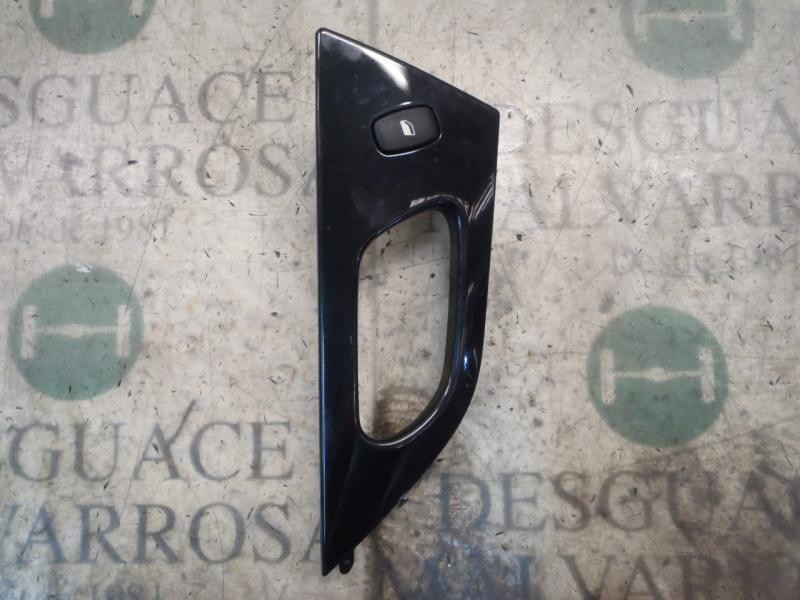 Recambio de mando elevalunas trasero derecho para peugeot 407 sport referencia OEM IAM   