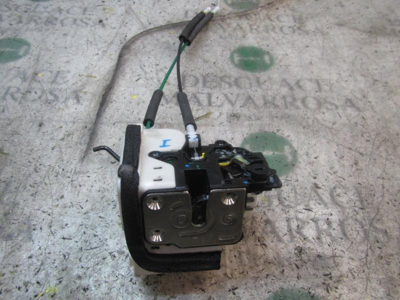 Recambio de cerradura puerta trasera izquierda para hyundai i10 1.2 cat referencia OEM IAM 81410B9020  