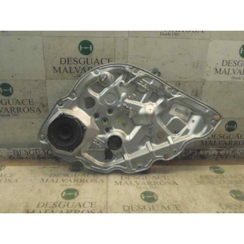 ELEVALUNAS TRASERO DERECHO 