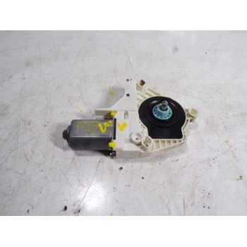 MANDO ELEVALUNAS TRASERO DERECHO 8K0959801B 