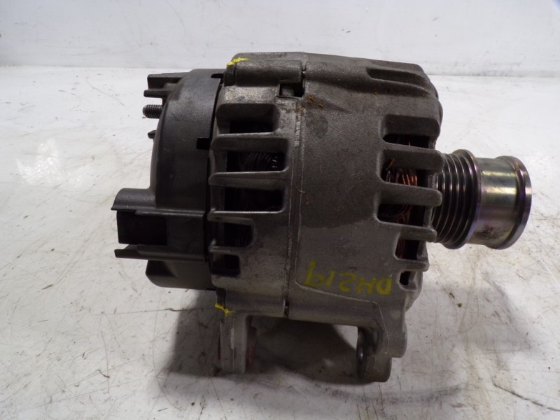 Recambio de alternador para audi a3 sportback (8vf) 1.0 tfsi referencia OEM IAM 04C903021A  04C903021A