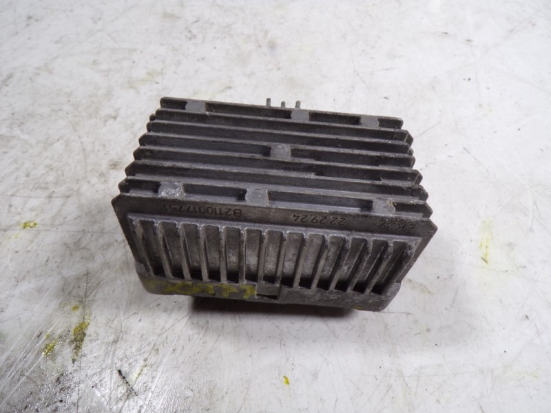 Recambio de caja precalentamiento para opel zafira tourer 2.0 cdti cat referencia OEM IAM 55574293 B2110017751 