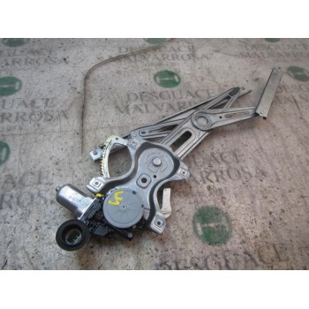 ELEVALUNAS DELANTERO DERECHO 