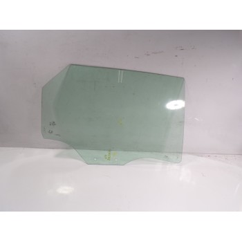 CRISTAL PUERTA TRASERO DERECHO 82G845206 