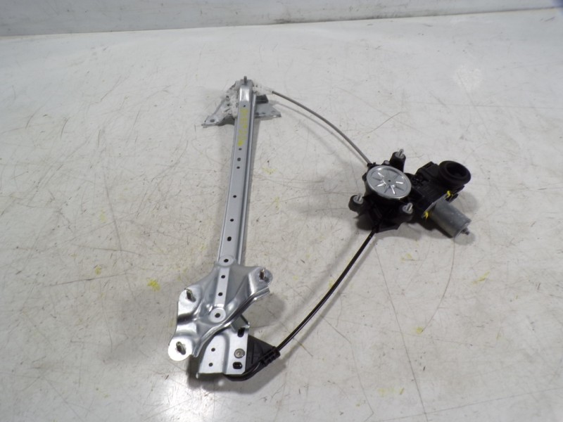 Recambio de elevalunas delantero derecho para toyota rav4 hybrid 4x2 advance referencia OEM IAM 8571042140 8571042140 0620205501