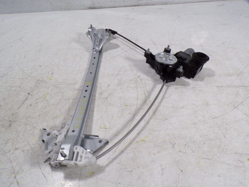 Recambio de elevalunas delantero izquierdo para toyota rav4 hybrid 4x2 advance referencia OEM IAM 8572042130 8572042130 06202055