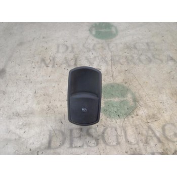 MANDO ELEVALUNAS DELANTERO DERECHO 