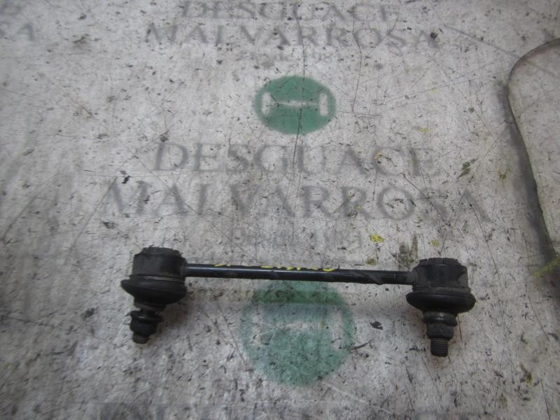 Recambio de tirante trasero derecho para kia cee´´d sporty wagon concept referencia OEM IAM 552501H000  