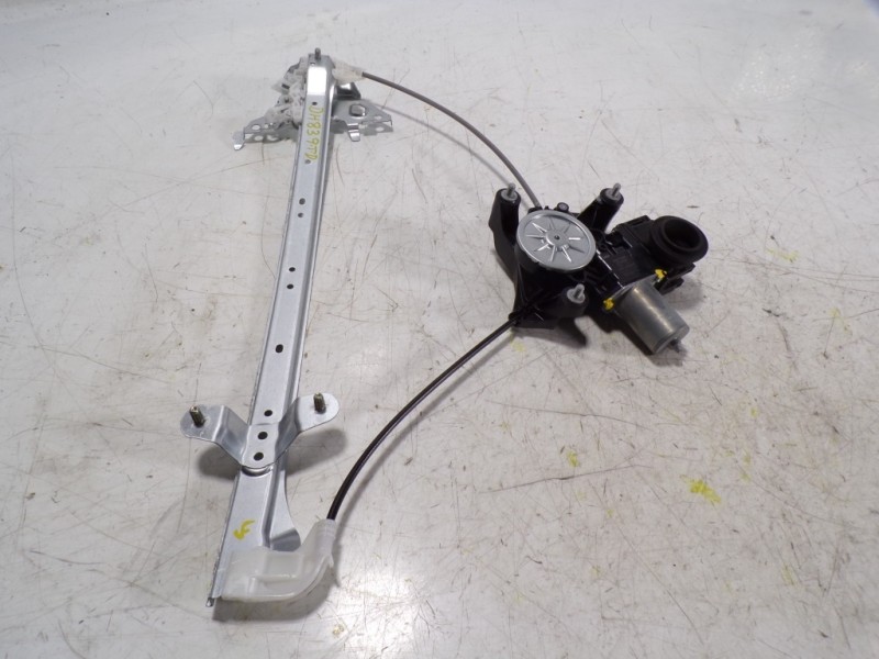 Recambio de elevalunas trasero derecho para toyota rav4 hybrid 4x2 advance referencia OEM IAM 8571042150 8571042150 0620205521