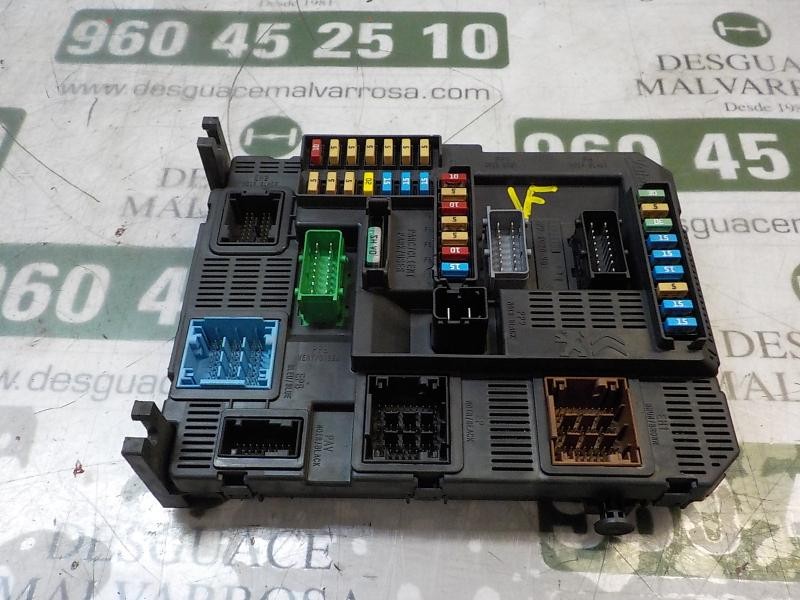 Recambio de caja reles / fusibles para citroën c4 cactus 1.2 12v e-thp referencia OEM IAM 1612139080 9819849680 