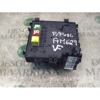 CAJA RELES / FUSIBLES 