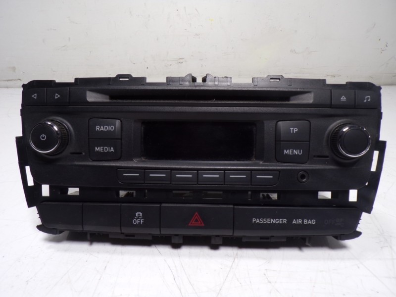 Recambio de sistema audio / radio cd para seat ibiza (6j5) 1.6 tdi referencia OEM IAM 6J0035156BGY 6J0035156BGY 