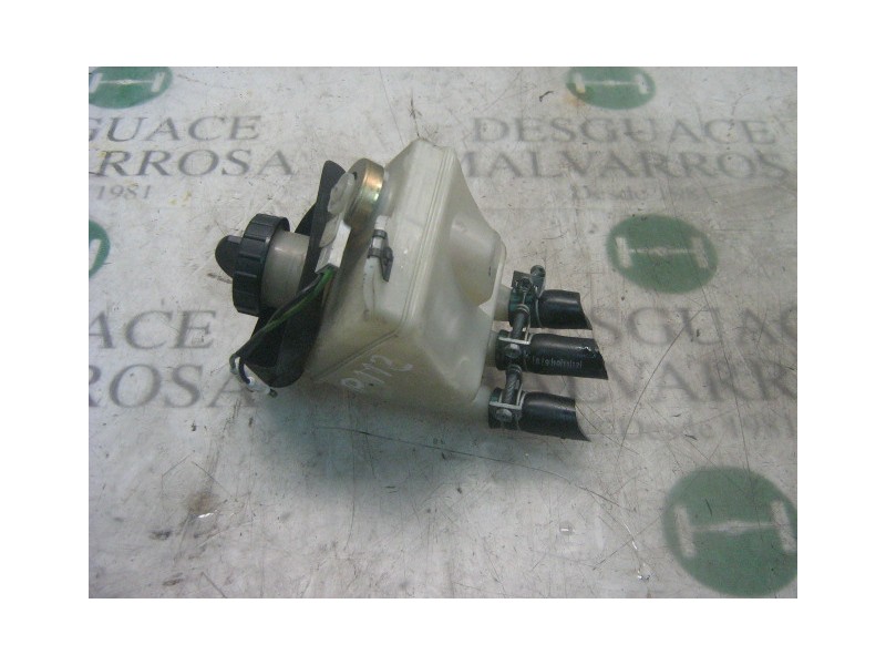 Recambio de deposito servo para nissan trade 100 referencia OEM IAM   