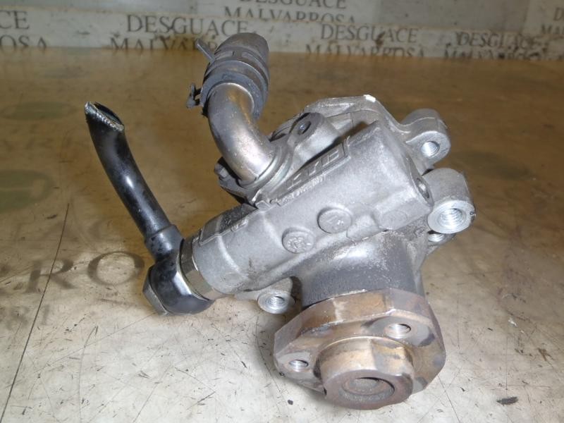 Recambio de bomba direccion para volkswagen bora berlina (1j2) highline referencia OEM IAM   