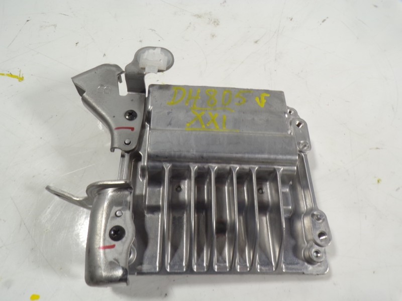 Recambio de modulo electronico para lexus ux (za10) 250h e-four referencia OEM IAM 894C176010 894C176010 