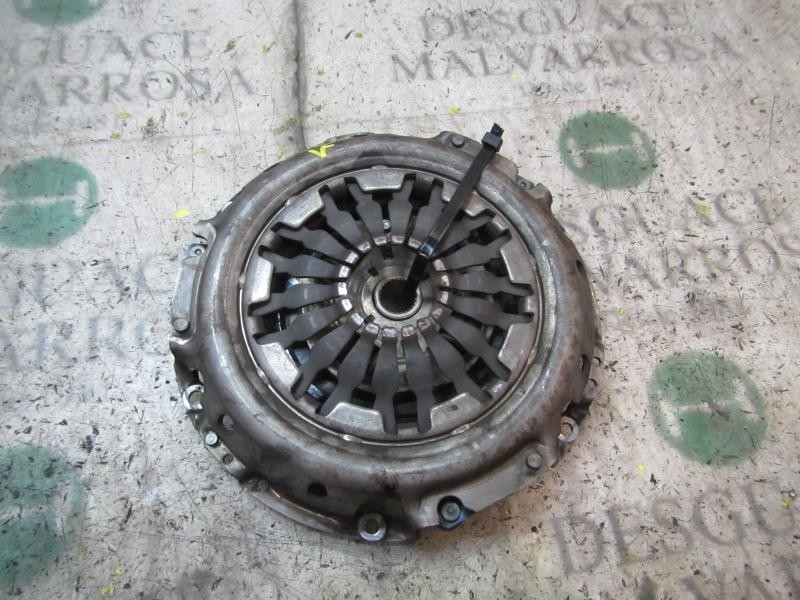 Recambio de kit embrague para mercedes-benz clase c (w201) berlina 2.5 d 190 (201.126) referencia OEM IAM   