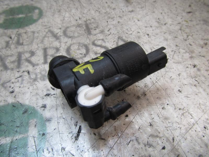 Recambio de bomba limpia para peugeot 208 1.2 12v vti referencia OEM IAM 643475 9641553980 