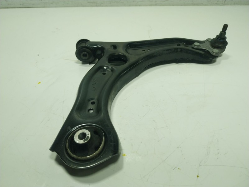 Recambio de brazo suspension inferior delantero derecho para seat arona (kj7, kjp) 1.0 tsi referencia OEM IAM 2Q0407152D  