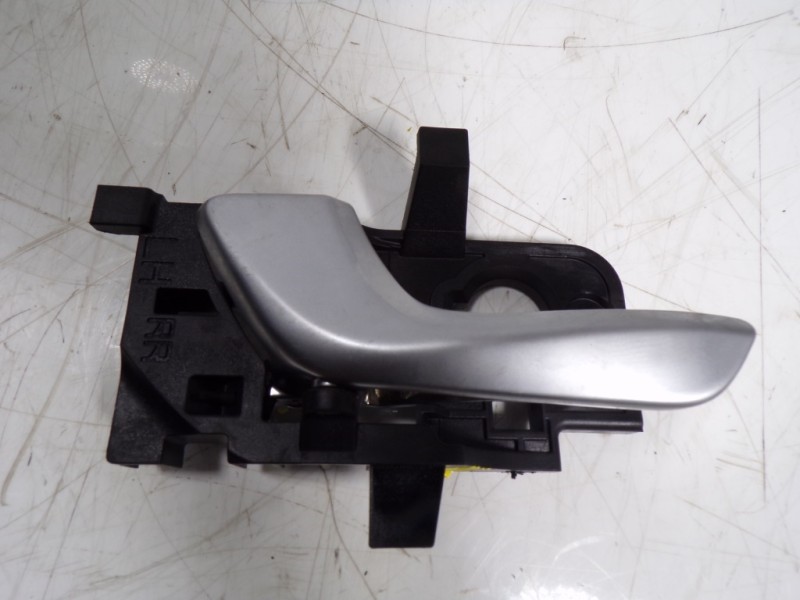 Recambio de maneta interior trasera izquierda para kia rio (yb) 1.2 cat referencia OEM IAM 83610H8510SA1  