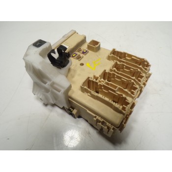 CAJA RELES / FUSIBLES 8273012X81 8922102480 