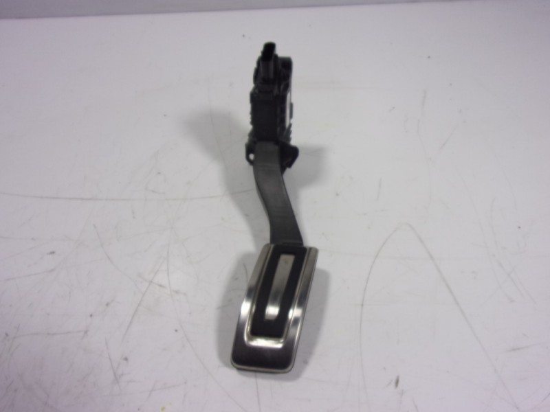 Recambio de potenciometro pedal para skoda kodiaq 2.0 tdi referencia OEM IAM 5Q1723503L 5Q1723503L 
