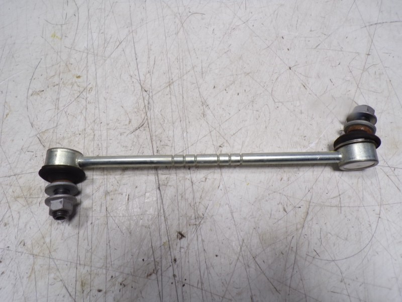 Recambio de tirante delantero izquierdo para toyota rav4 hybrid 4x2 advance referencia OEM IAM 4882042040  