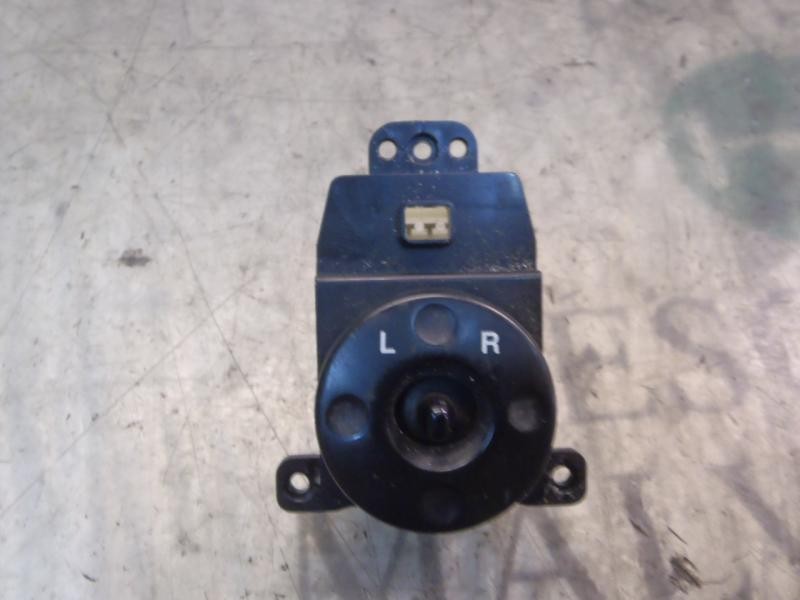 Recambio de mando retrovisor para kia rio 1.4 active referencia OEM IAM 935301G100  